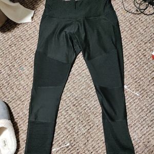 Yogo athletic leggings